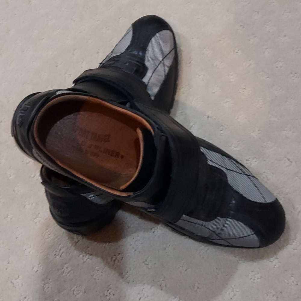 Walking Shoes - image 1